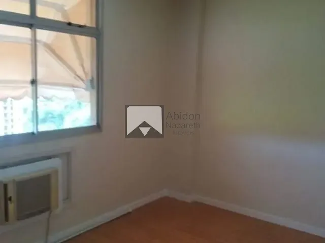 Apartamento com 200m² 3 quartos e 2 banheiros, à venda, no bairro Santa Rosa em Niterói