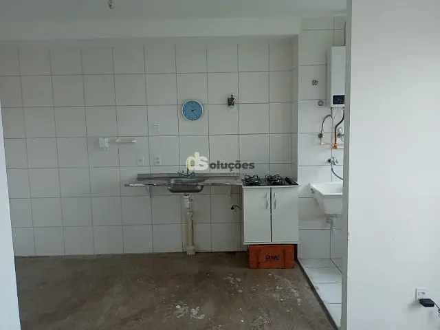 Apartamento 2 quartos e 1 banheiro, à venda, no bairro Barra Funda em São Paulo