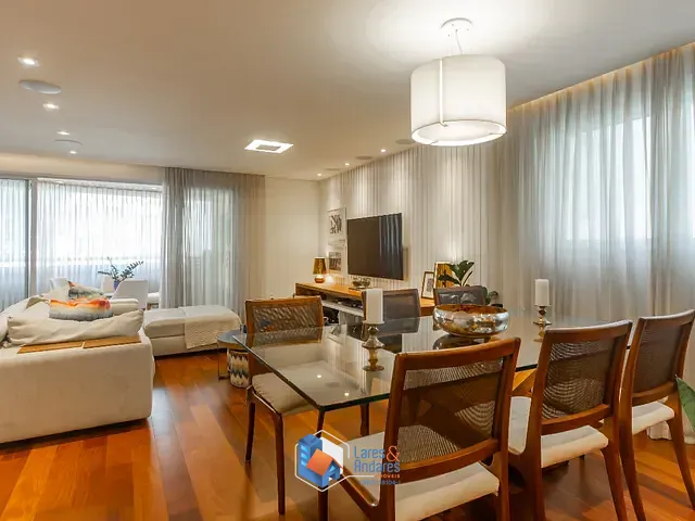 Apartamento com 202m² 3 quartos e 5 banheiros, à venda, no bairro Indianópolis em São Paulo