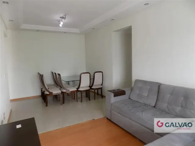 Apartamento 2 quartos e 1 banheiro, para alugar, no bairro Água Verde em Curitiba