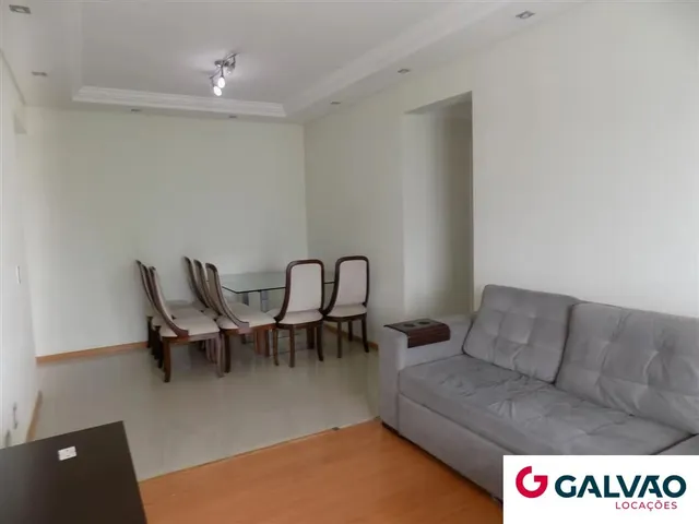 Apartamento 2 quartos e 2 banheiros, para alugar, no bairro Água Verde em Curitiba