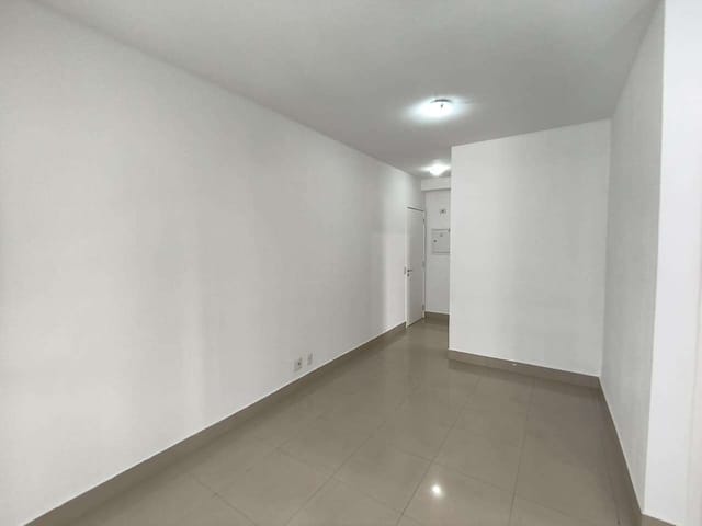 Apartamento com 57m² 2 quartos e 1 banheiro, para alugar, no bairro Barra Funda em São Paulo