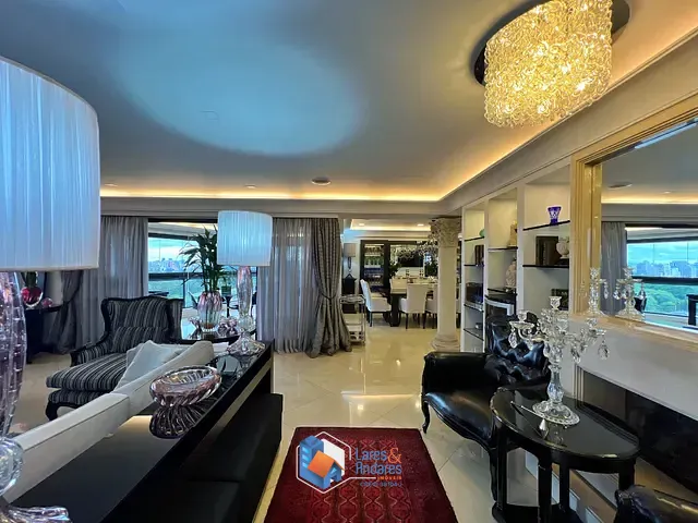 Apartamento com 300m² 5 quartos e 5 banheiros, à venda, no bairro Ibirapuera em São Paulo