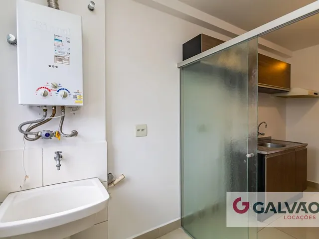Apartamento 2 quartos e 1 banheiro, para alugar, no bairro Bigorrilho em Curitiba