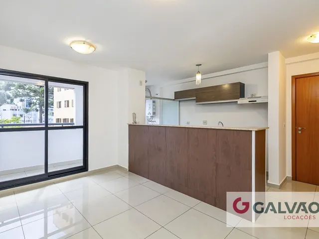 Apartamento 2 quartos e 1 banheiro, para alugar, no bairro Bigorrilho em Curitiba