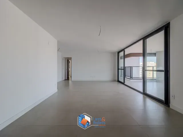 Apartamento com 177m² 4 quartos e 4 banheiros, à venda, no bairro Vila Firmiano Pinto em São Paulo