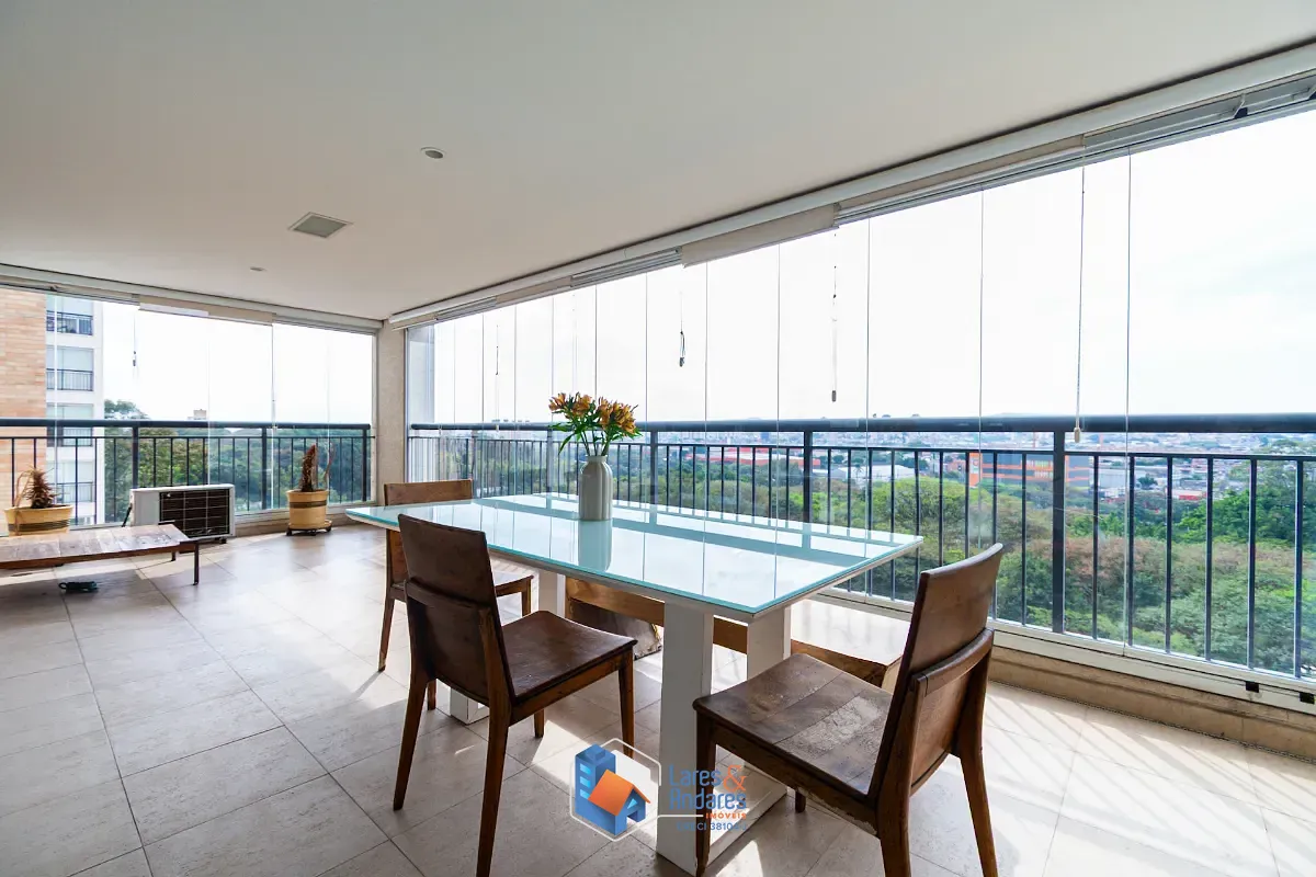 Apartamento, 3 quartos, 167 m² - Foto 2