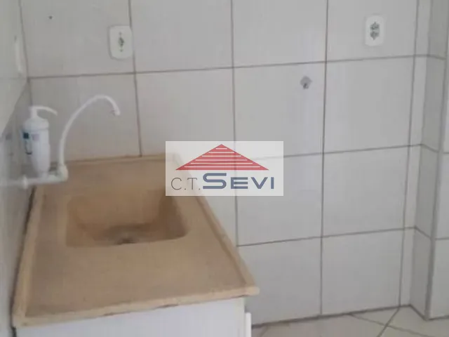 Apartamento 1 quarto e 1 banheiro, para alugar, no bairro Parque Santa Cecília em São Paulo
