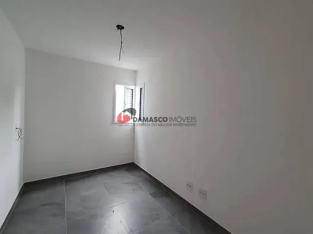 Apartamento 2 quartos e 1 banheiro, à venda, no bairro Santa Maria em Santo André