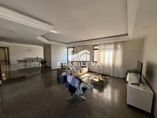 Apartamento com 340m² 4 quartos e 5 banheiros, à venda, no bairro Setor Bueno em Goiânia