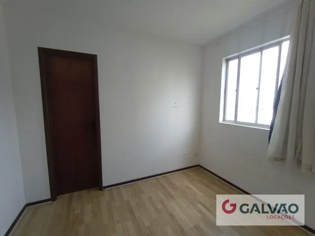 Apartamento 1 quarto e 1 banheiro, para alugar, no bairro Alto da Glória em Curitiba
