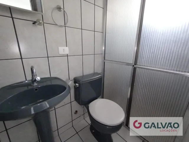 Apartamento 1 quarto e 1 banheiro, para alugar, no bairro Alto da Glória em Curitiba