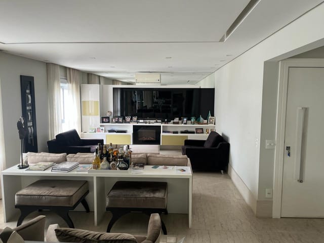 Apartamento com 210m² 3 quartos e 4 banheiros, à venda ou para alugar, no bairro Vila Olímpia em São Paulo