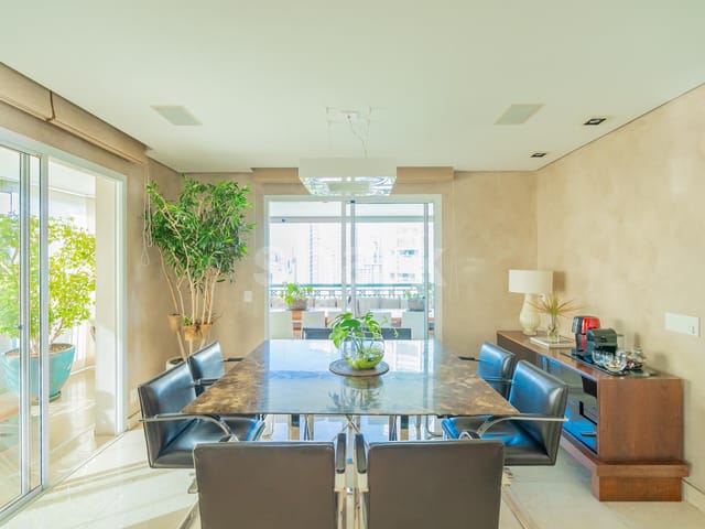 Apartamento com 239m² 4 quartos e 6 banheiros, à venda, no bairro Brooklin Paulista em São Paulo