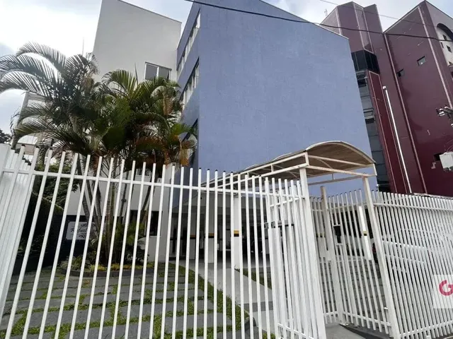 Apartamento 2 quartos e 1 banheiro, para alugar, no bairro Juvevê em Curitiba