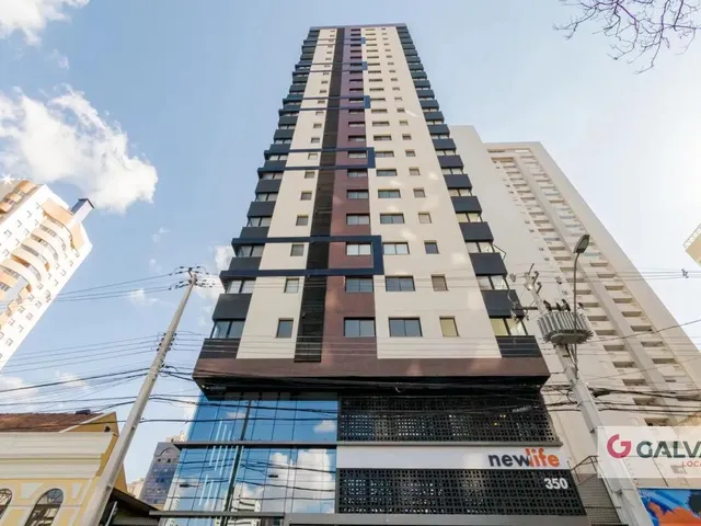 Apartamento 1 quarto e 1 banheiro, para alugar, no bairro Centro em Curitiba