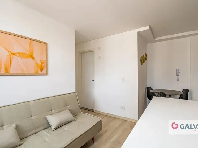 Apartamento 1 quarto e 1 banheiro, para alugar, no bairro Centro em Curitiba