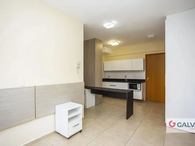 Apartamento 1 quarto e 1 banheiro, para alugar, no bairro Centro em Curitiba