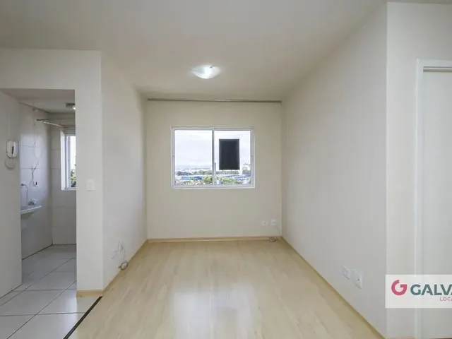Apartamento 2 quartos e 1 banheiro, para alugar, no bairro Capão Raso em Curitiba