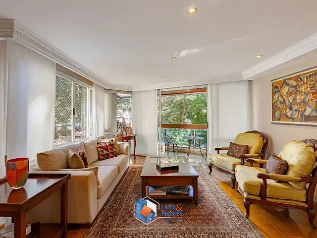 Apartamento com 231m² 4 quartos e 5 banheiros, à venda, no bairro Real Parque em São Paulo