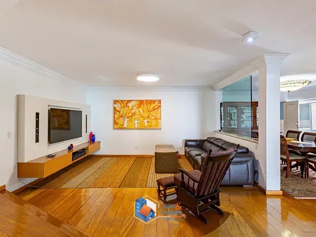 Apartamento com 231m² 4 quartos e 5 banheiros, à venda, no bairro Real Parque em São Paulo