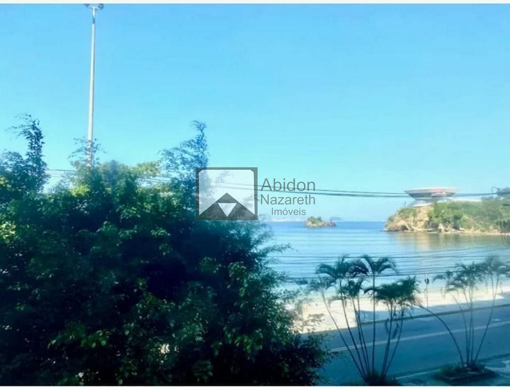 Apartamento à venda com 3 quartos, 120m² - Foto 1