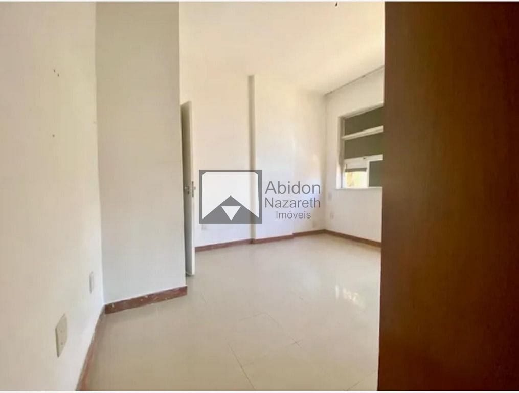 Apartamento à venda com 3 quartos, 120m² - Foto 4