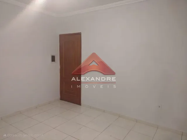 Apartamento com 63m² 2 quartos e 1 banheiro, à venda, no bairro Conjunto Residencial Galo Branco em São José dos Campos