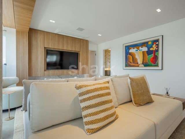 Apartamento com 180m² 3 quartos e 5 banheiros, à venda, no bairro Sítio Tamboré Alphaville em BARUERI