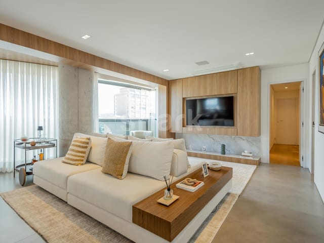 Apartamento com 180m² 3 quartos e 5 banheiros, à venda, no bairro Sítio Tamboré Alphaville em BARUERI