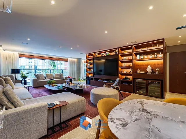 Apartamento com 232m² 4 quartos e 5 banheiros, à venda, no bairro Campo Belo em São Paulo