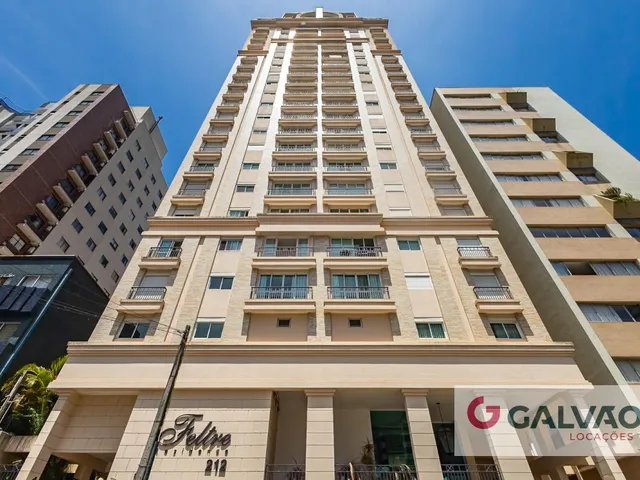 Apartamento 3 quartos e 2 banheiros, para alugar, no bairro Centro em Curitiba