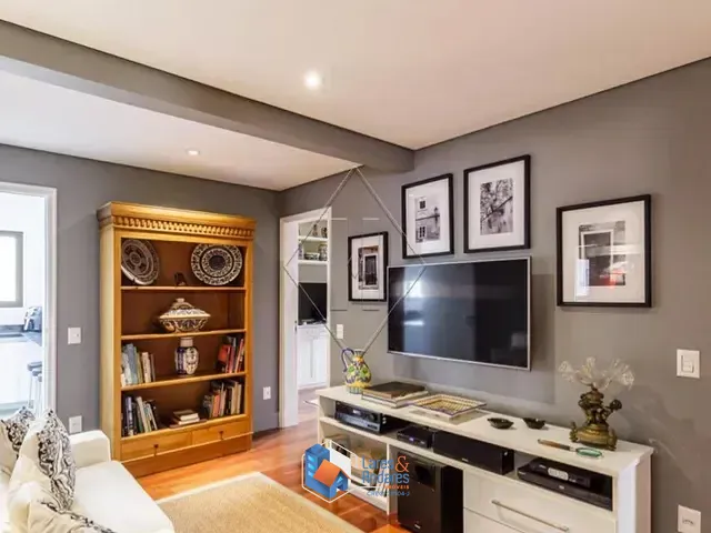 Apartamento com 190m² 4 quartos e 3 banheiros, à venda, no bairro Itaim Bibi em São Paulo