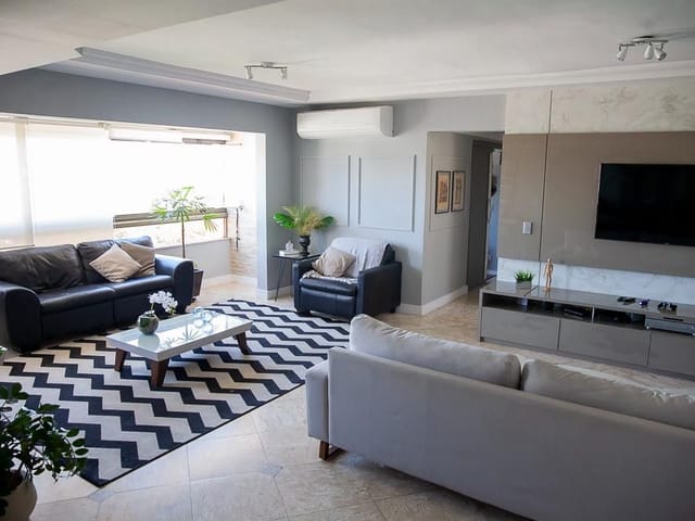 Apartamento 4 quartos e 2 banheiros, à venda, no bairro Centro em São José dos Campos
