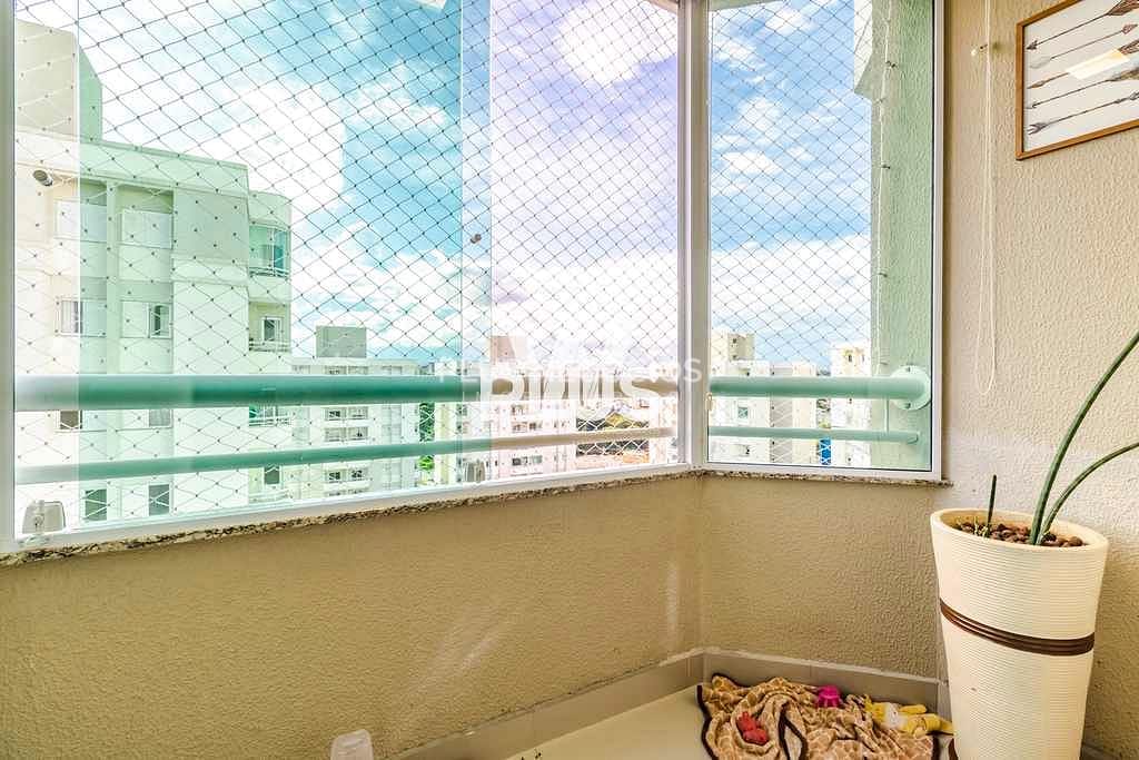 Apartamento à venda com 3 quartos, 82m² - Foto 17