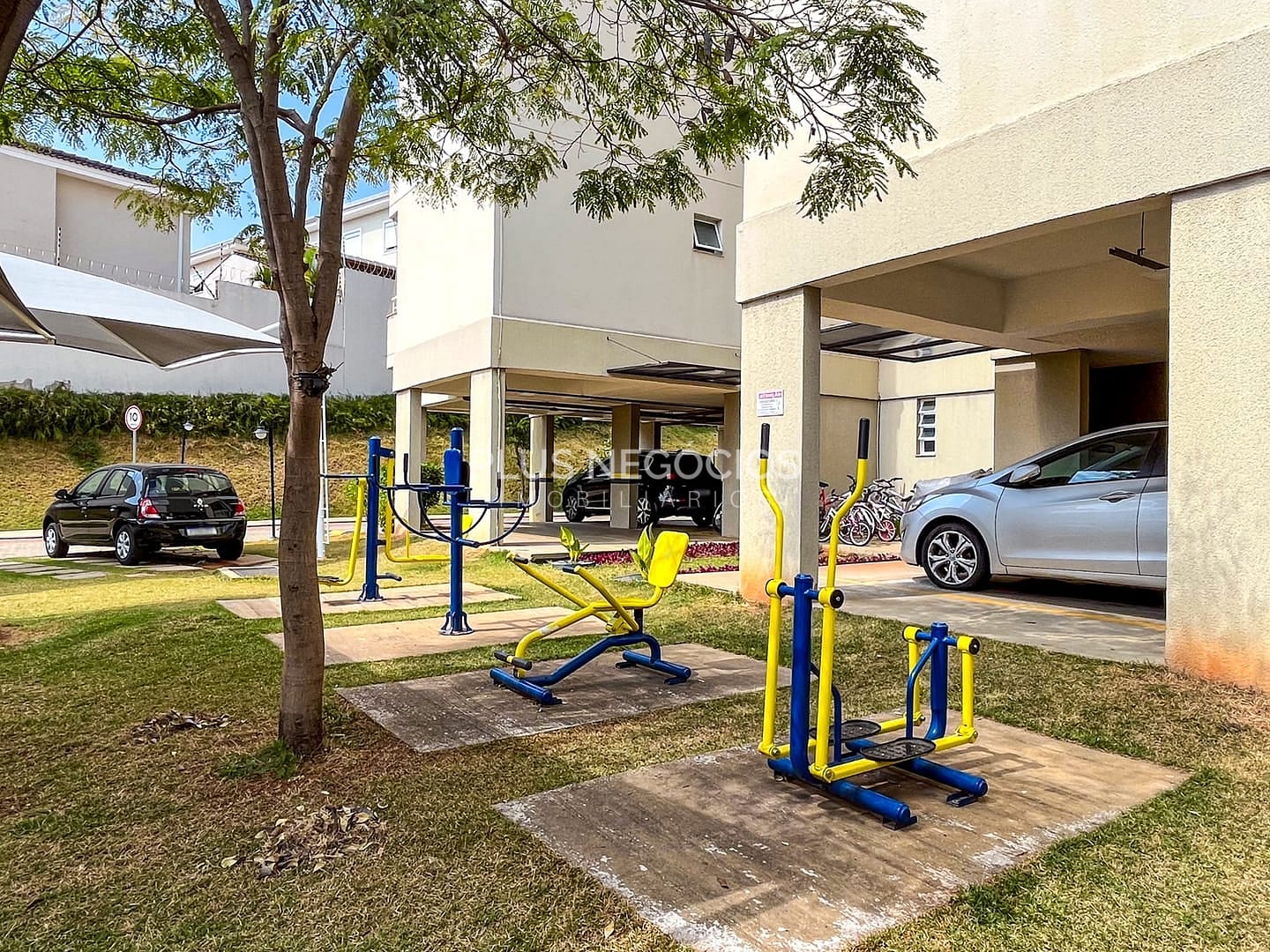 Apartamento à venda com 3 quartos, 82m² - Foto 25