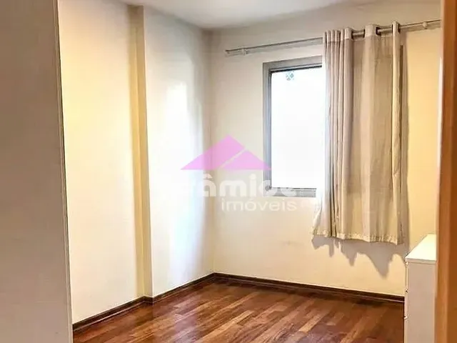 Apartamento com 10m² 2 quartos e 1 banheiro, à venda, no bairro Centro em São José Dos Campos