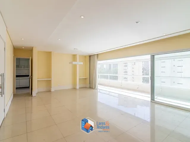Apartamento com 211m² 4 quartos e 4 banheiros, à venda, no bairro Vila Andrade em São Paulo