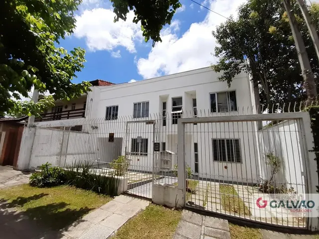 Apartamento 2 quartos e 2 banheiros, para alugar, no bairro São Lourenço em Curitiba