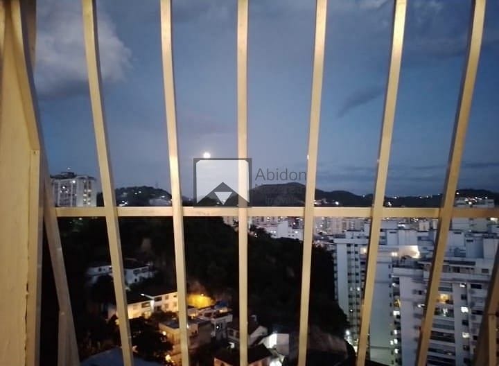 Apartamento à venda com 2 quartos, 57m² - Foto 3