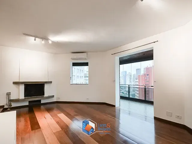 Apartamento com 205m² 3 quartos e 3 banheiros, à venda, no bairro Vila Nova Conceição em São Paulo