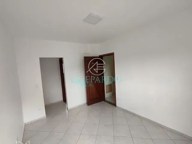 Apartamento com 105m² 2 quartos e 2 banheiros, à venda, no bairro Centro em Londrina