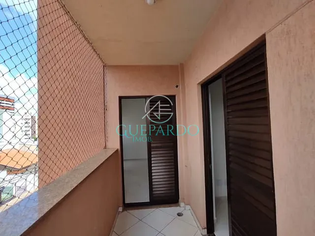 Apartamento com 105m² 2 quartos e 2 banheiros, à venda, no bairro Centro em Londrina