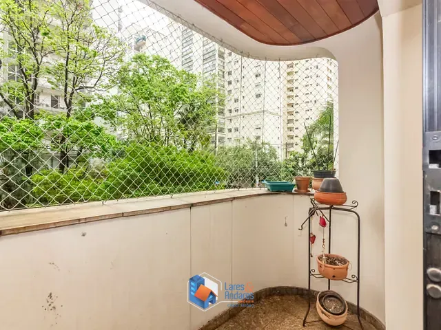 Apartamento com 180m² 4 quartos e 4 banheiros, à venda, no bairro Moema em São Paulo