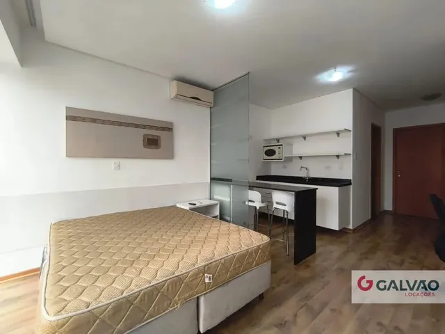 Apartamento 1 quarto e 1 banheiro, para alugar, no bairro Centro em Curitiba