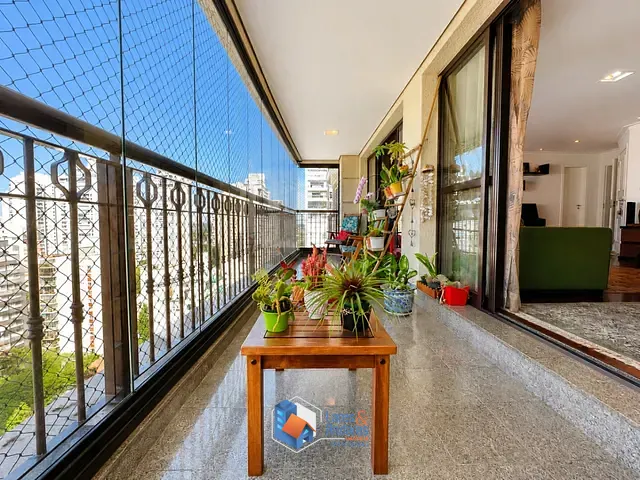Apartamento com 178m² 4 quartos e 6 banheiros, à venda, no bairro Campo Belo em São Paulo
