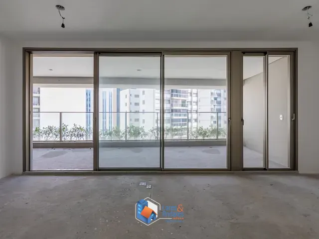 Apartamento com 149m² 3 quartos e 3 banheiros, à venda, no bairro Moema em São Paulo