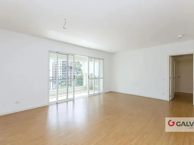 Apartamento 3 quartos e 5 banheiros, para alugar, no bairro Alto da Glória em Curitiba