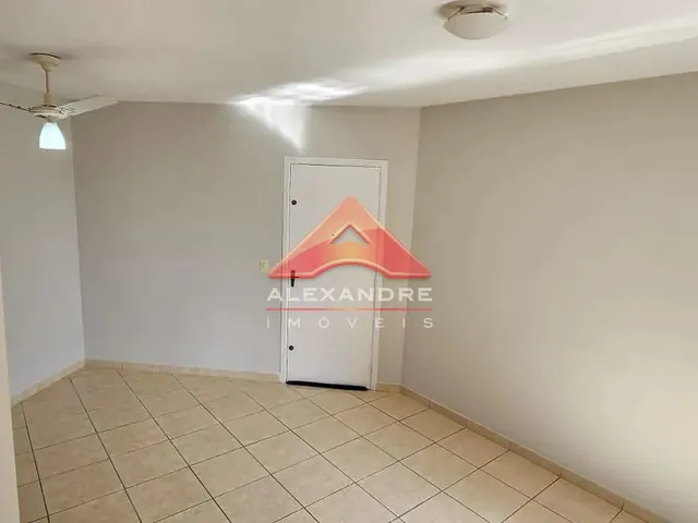 Apartamento com 10m² 2 quartos e 1 banheiro, para alugar, no bairro Monte Castelo em São José Dos Campos
