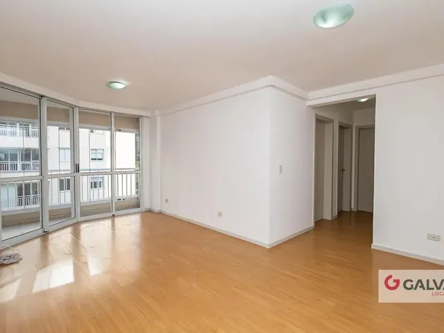 Apartamento 3 quartos e 2 banheiros, para alugar, no bairro Rebouças em Curitiba